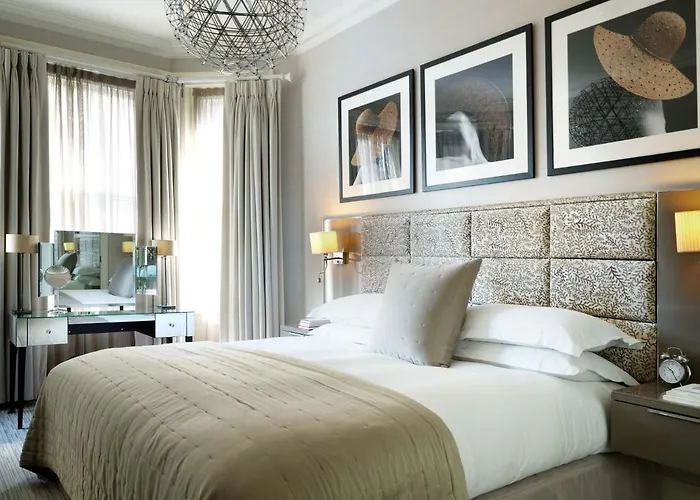 The Athenaeum Hotel & Residences
